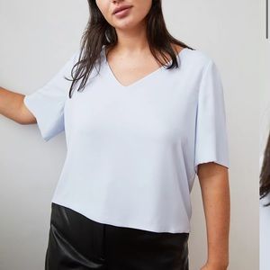 BABATON RANDY BLOUSE BABY BLUE V NECK